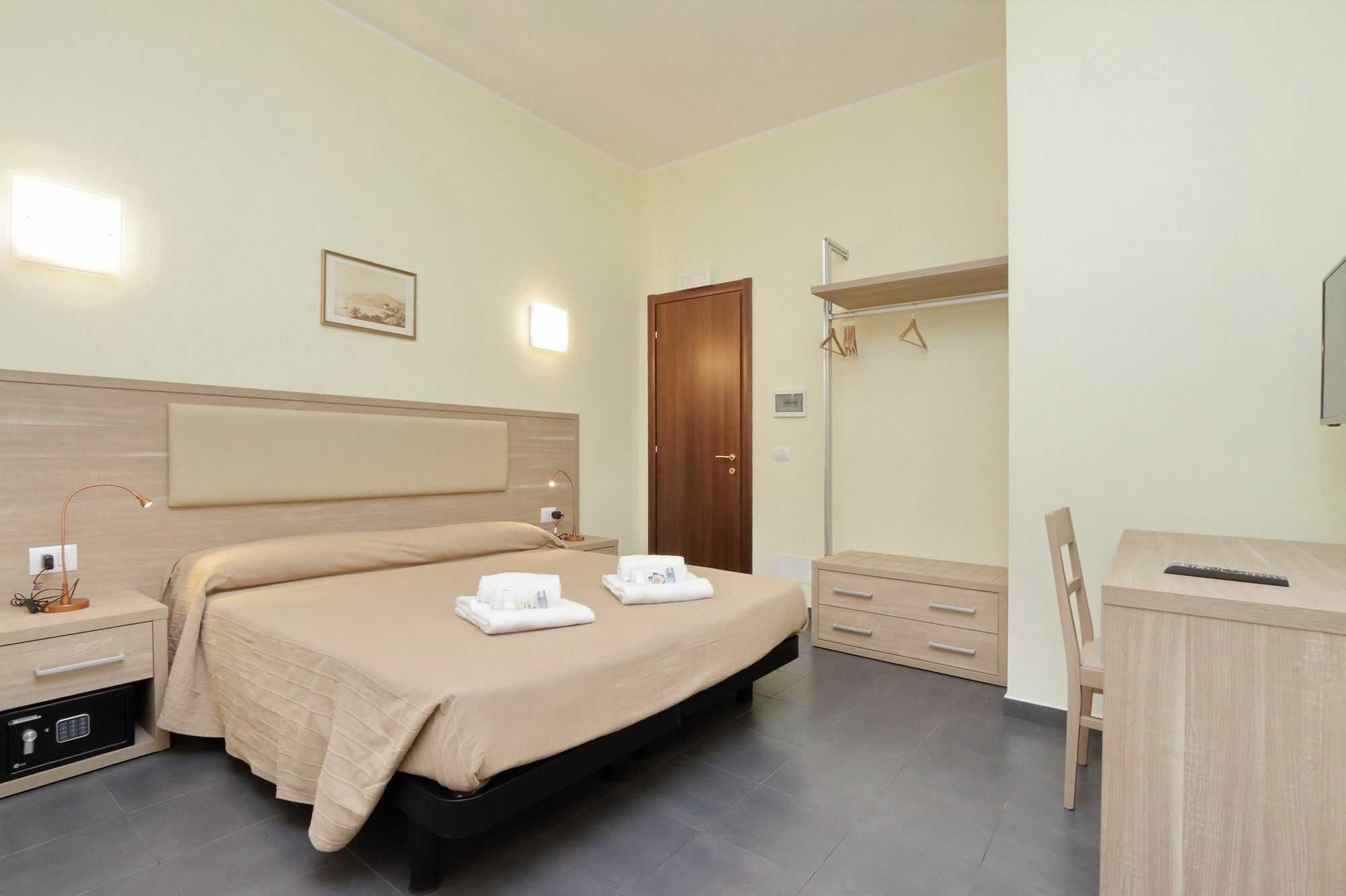 The Guesthouse โรม ภายนอก รูปภาพ
