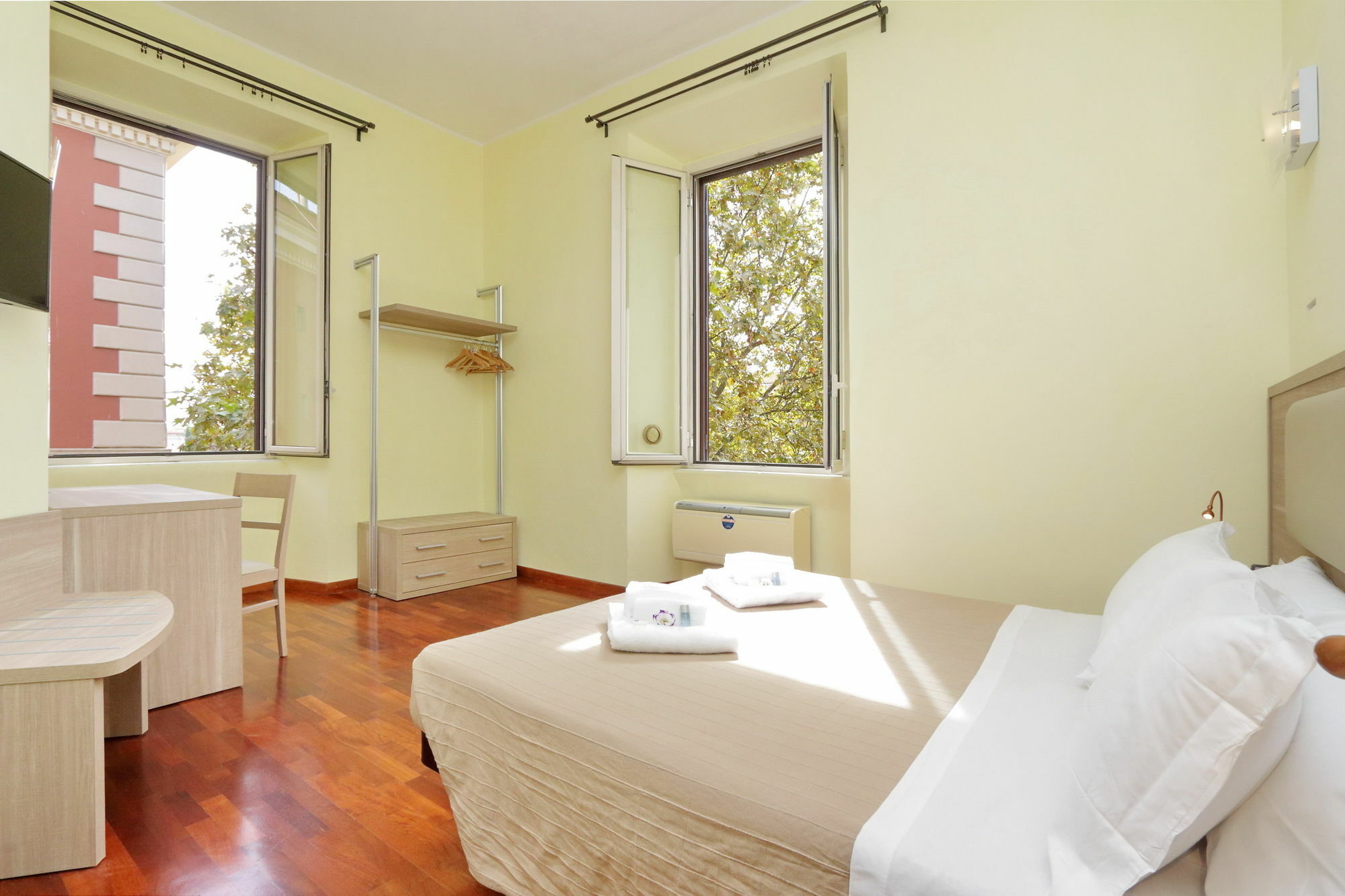 The Guesthouse โรม ภายนอก รูปภาพ